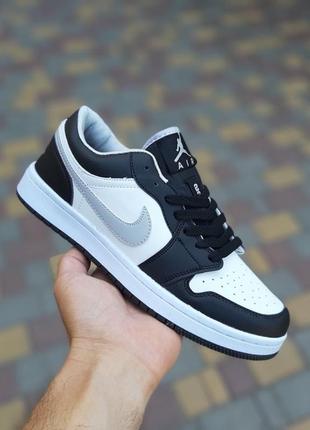 Кросівки чоловічі nike air jordan 1 low низькі білі / кросівки чоловічі найк аїр джордан кроси