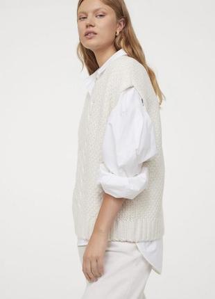 Жилет жилетка вязаний светр молочний білий трикотажне2 фото