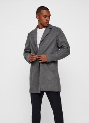 Классическое, стильное пальто solid