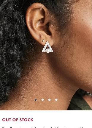 Сережки треугольрики с жемчужиной asos