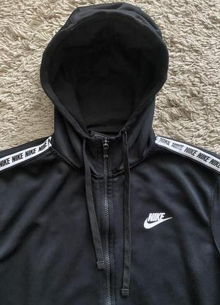 Олімпійка nike sportswear, оригінал, розмір м6 фото