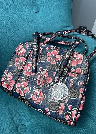 Сумка crossbody guess