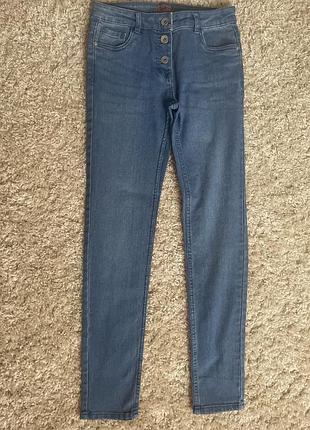 Стрейчеві джинси