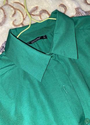 Жіноча котонова сорочка зеленого кольору, подовжена3 фото