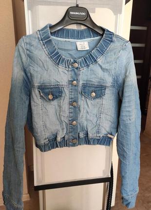 Женская джинсовая куртка