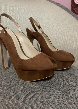 Туфлі zara basic