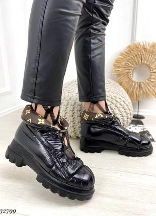 Черевики ботинки ботиночки на высокой платформе подошве плащевка трендовые lv чёрные