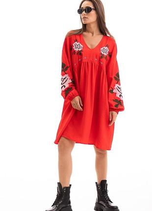 Платье-вышиванка oversize красная с цветами крестиком8 фото