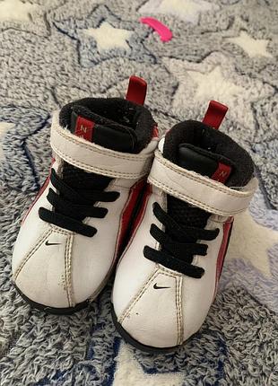 Тёплые кроссовки / ботинки на осень nike 21р. (13см)