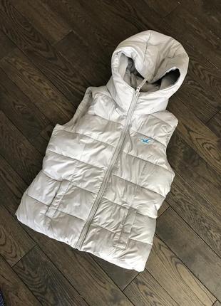 Жилетка hollister