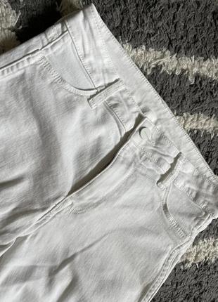 Білі базові джинси2 фото
