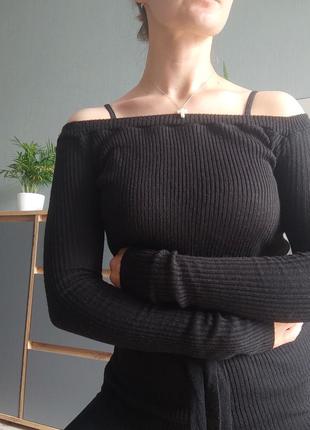 Светрик, чорний светр на осінь, приспущені плечі, розмір s-m, светрик в рубчик. boohoo1 фото