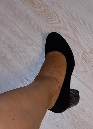 Туфлі жіночі замшеві