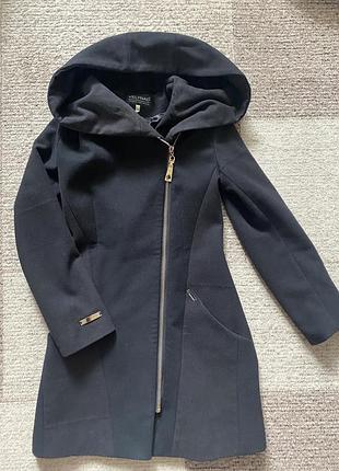 Пальто жіноче