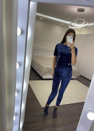 Костюмчик бархатный