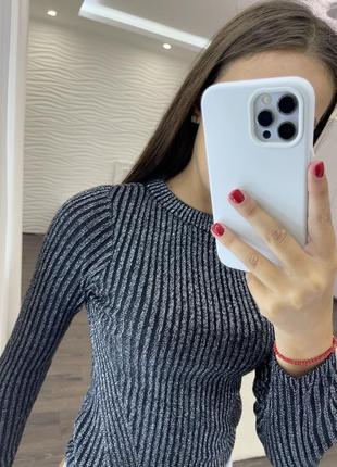 Кофточка очень мягкая, немного колиться