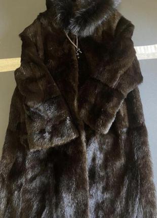 Натуральна шуба з капюшоном