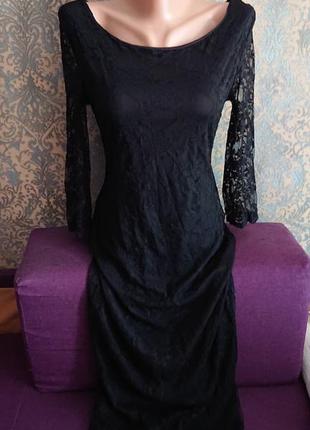 Женское кружевное чёрное платье по фигуре с длинным рукавом р.s/m кружево
