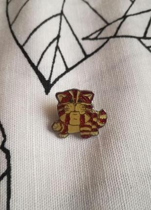 Брошка пін котик