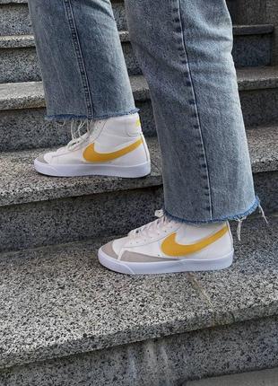 Кроссовки nike blazer mid 77 vintage yellow6 фото