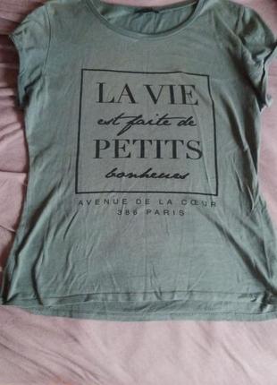 Жіноча футболка