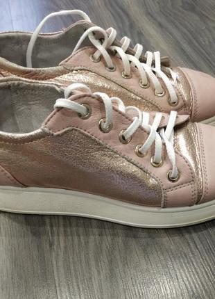 Шкіряні кеди