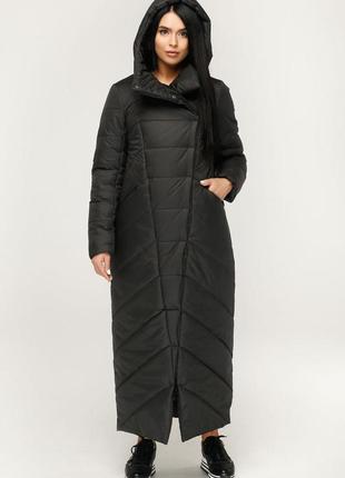Теплое зимнее пальто макси черного цвета2 фото