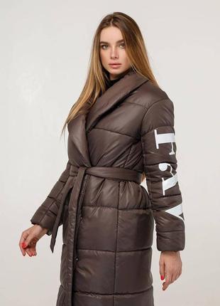 Зимняя женская брендовая куртка с поясом5 фото