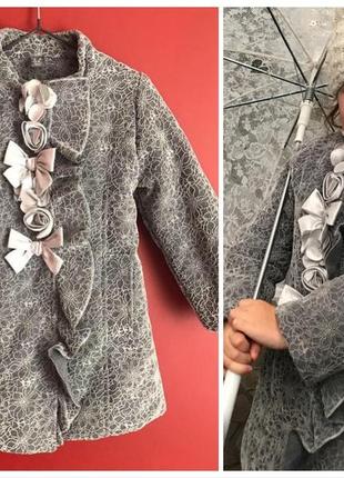 Zara демисезонне пальто / дуже гарне / 98-104 / 3-5р.