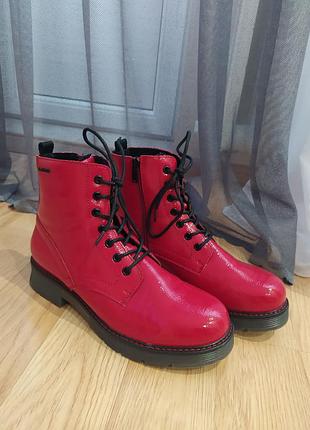 Черевики жіночі лакові