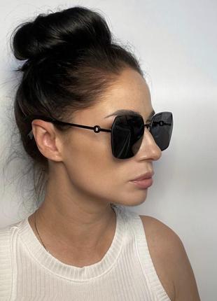 Солнцезащитные женские очки чёрные классика безоправные1 фото