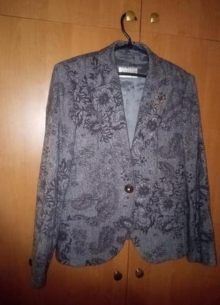 Піджак жіночій