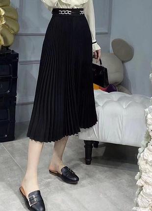 Плісована спідниця міді жіноча