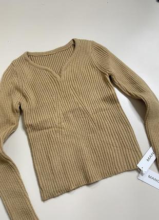 Кофточка  светр з красивим вирізом тепла