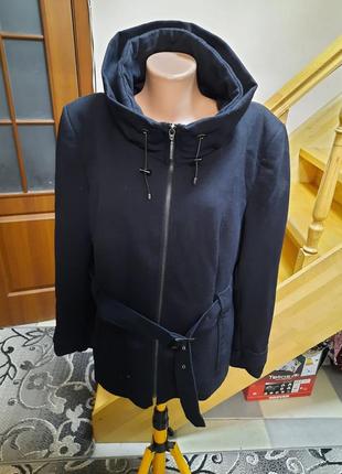 Пальто коротке