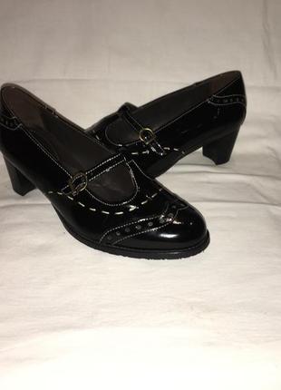 Туфлі * hotter* шкіра німеччина р. 39 (25.50)