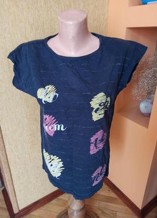 Футболка фірми retrica