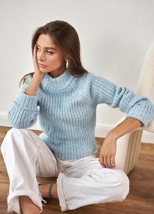 Женский свитер голубого цвета. модель 2320 trikobakh. размер ун 42-48