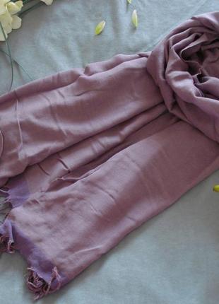 Бузковий шарф-палантин