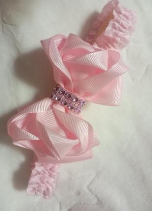 Ніжно-рожевий бант на пов'язкі ,повязка на голову для маленьких красунь