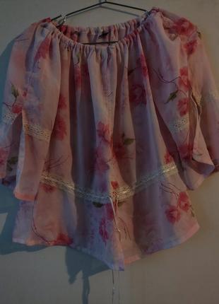 Блуза жіноча
