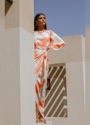 Неймовірна сукня в стилі тай-дай з поясом, декорованим бахромою2 фото