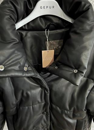 Утеплена oversize-куртка зі штучної шкіри4 фото