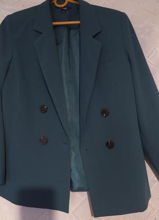 Пиджак французского  бренда kiabi,на подкладке