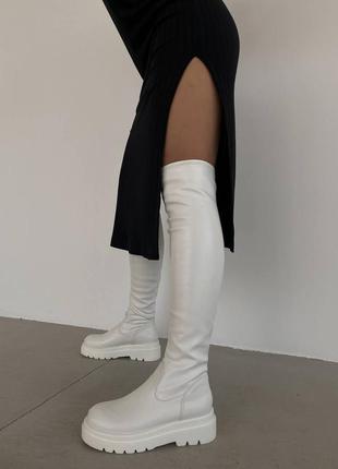 Жіночі неймовірні білі високі сапожки ботфорти на осінь весну утеплені з флісом...