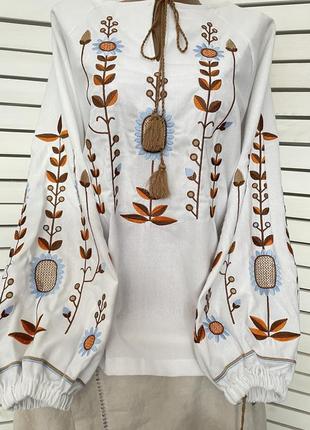 Натуральна стильна блуза з вишивкою вишиванка