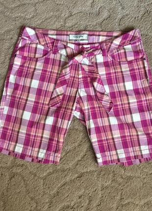 Класні легкі літні шорти в клітку раз 38