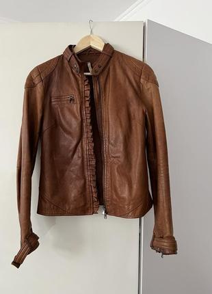 Шкіряна куртка imperial (розмір м)