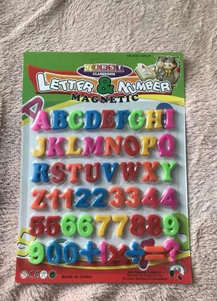 Магніти для магнітної дошки,англійські букви, цифри і знаки