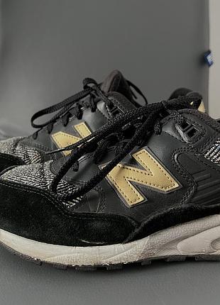 Жіночі кросівки new balance 580